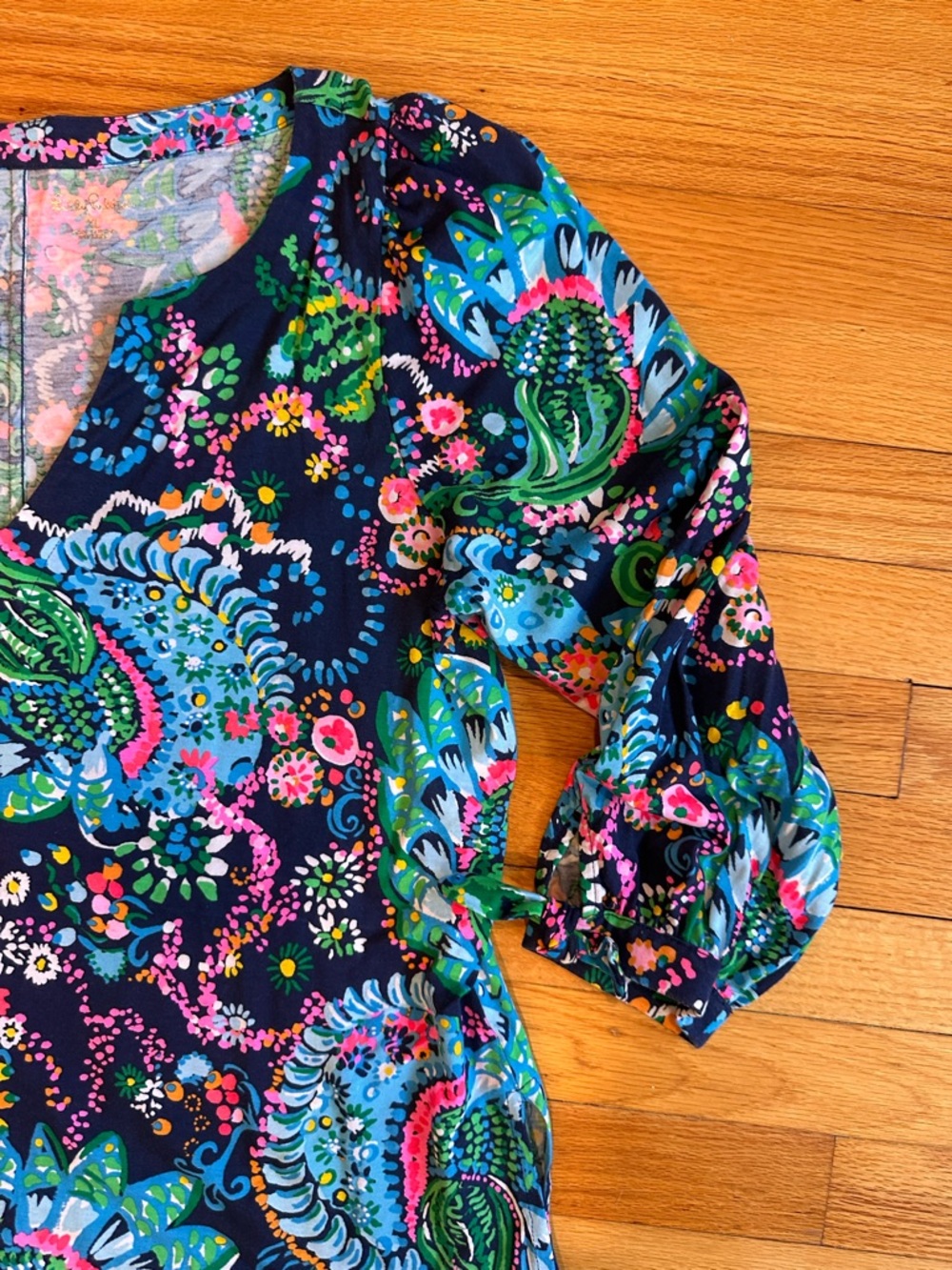 Lilly Pulitzer Navy Paisley Floral V-Neck Tunic with Teal & Pink - Picture 2 of 3
